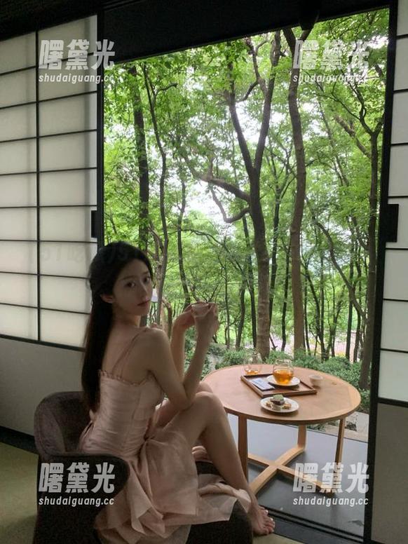 51吃瓜 51吃瓜免费放送:今天的瓜,特供看客良心选择!