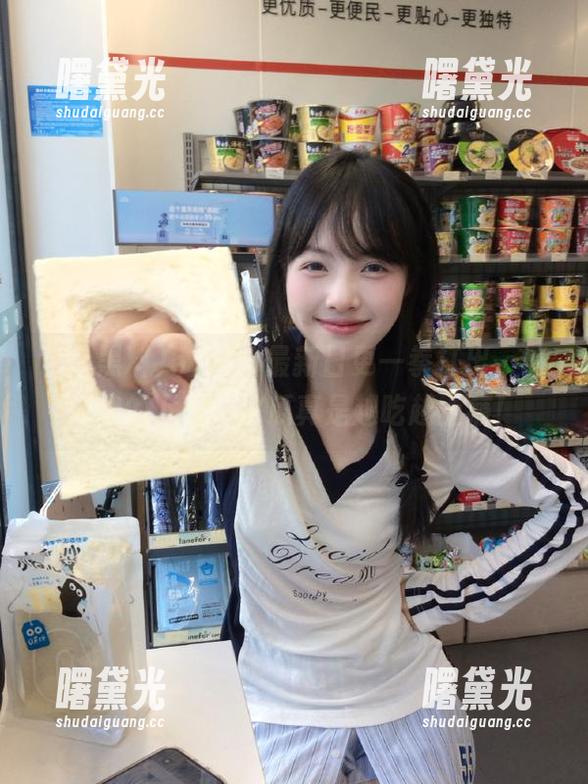 51黑料最新日更一拳打出，惊掉我的下巴，这瓜真是越吃越上瘾！