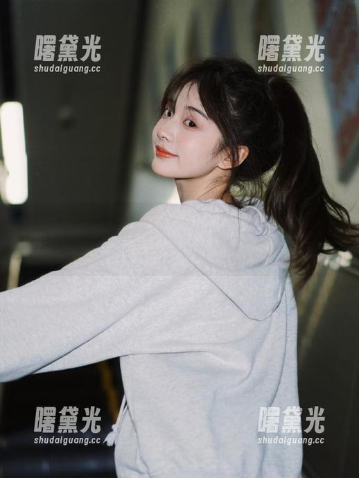 91吃瓜网 在91吃瓜网这一“站”上,观看后我的疑问只增不减,真奇妙。