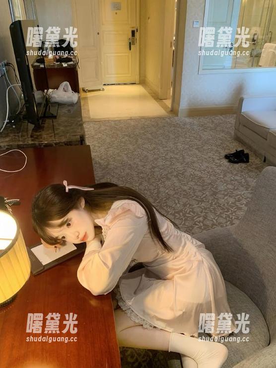 91黑料 突然觉得自己像个老古董,上网页研究91黑料,瓜能不能新鲜点?