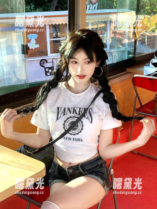 ccgg 哈哈,91ccgg在免费发放吃瓜大礼包,提醒:不要狼狈到被人拍!