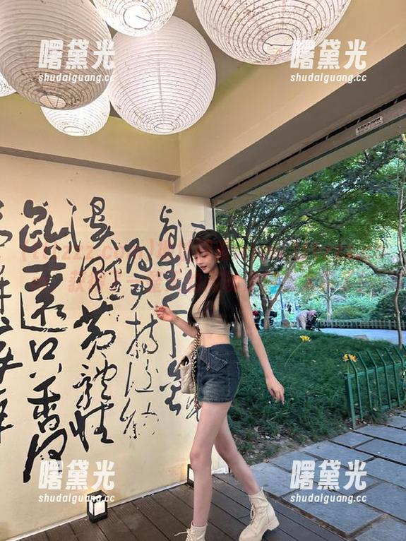 tttzzz.com 地址搜索www.tttzzz.com,获得了一整天的闲聊素材,太爽了!
