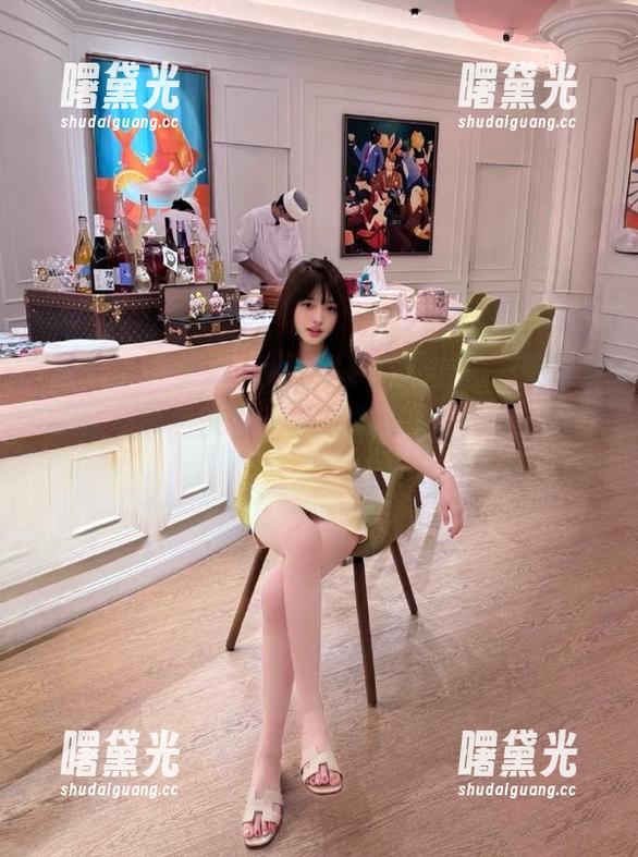 tttzzz 新版tttzzz.su苹果版:黑料入口的“深夜食堂”,让我们来点不一样的“宵夜”吧!