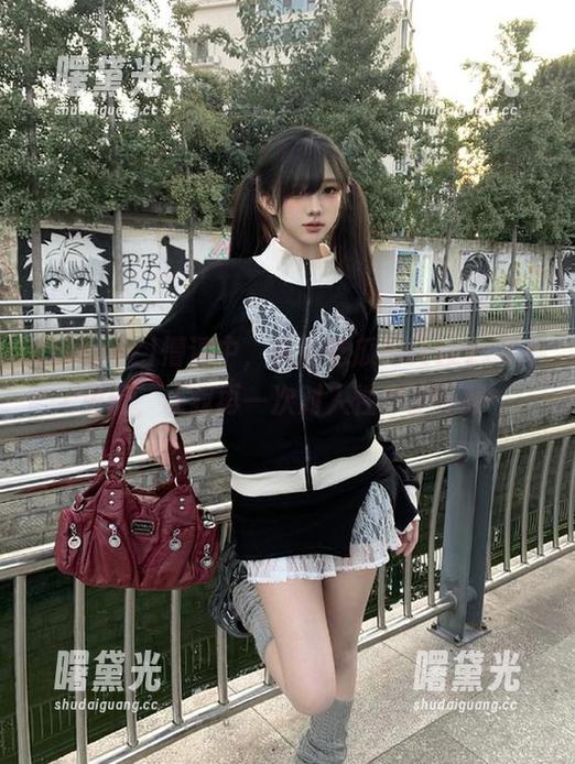 懵逼中，黑料吃瓜网tttzzz5.cc更新，让我再一次对人性产生怀疑…
