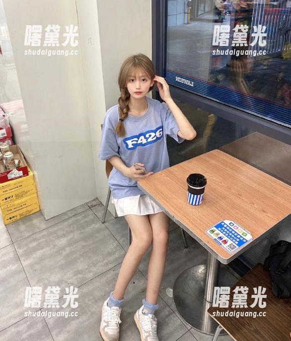首页的tttzzz.su，黑料入口像开了一扇窗，外面风景都不一样了呢！