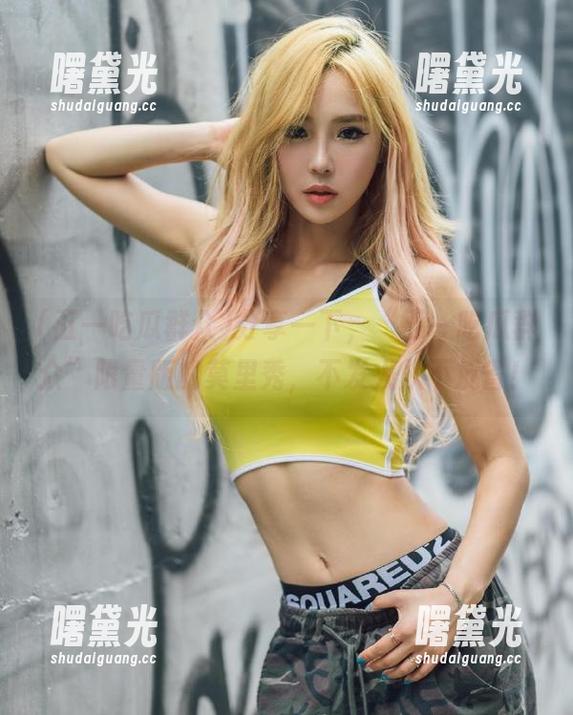 五一吃瓜群众 分享一下,“五一吃瓜群众”限量版的莫里秀,不发火从不反省!