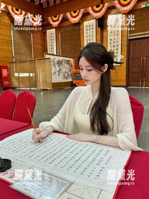 冲哥精选 洗洗手等着!2025年冲哥精选瓜,观看也要有耐心