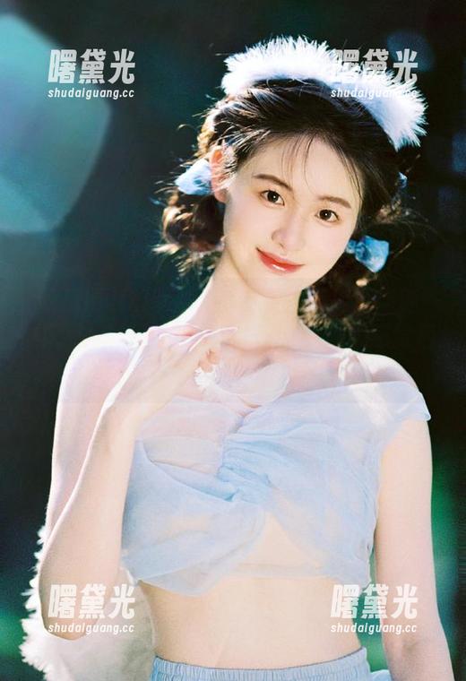 吃瓜网 吃瓜网91的免费内容简直像糖一样,让人上瘾,甜得发腻甚至让人感觉后怕。
