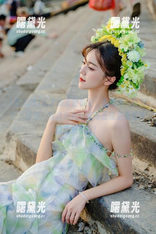 吃瓜网 忘了朋友圈更新,直接冲“吃瓜网”首页,看这热辣的新动态就是拖延症的最好借口!