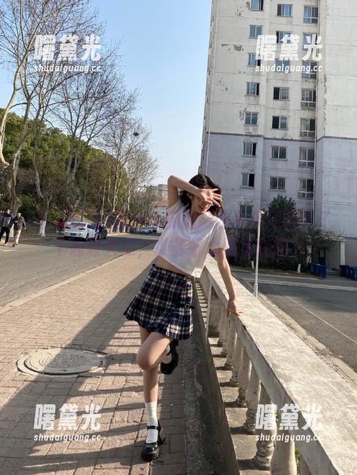 吾爱吃瓜 吾爱吃瓜的网站今天又扔下了个超级大瓜,准备好心脏接住吗?