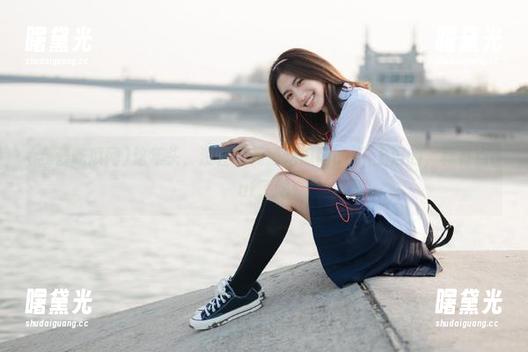 我爱吃瓜网 这年头,没在“我爱吃瓜网cg”上混的,真有点out了吧