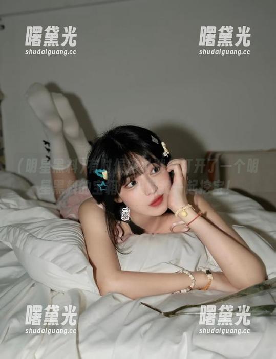 有时候网址就像打开了一个明星黑料的宝箱，快跟我一起挖宝！