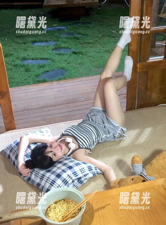 黑料不打烊 登录黑料不打烊,备用线路:一面欢呼一面哭泣