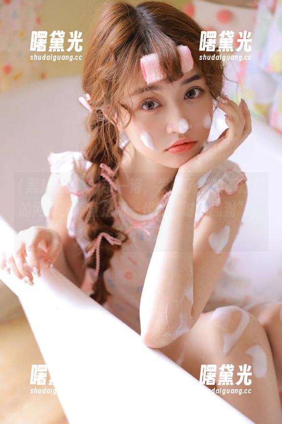 手一滑，发现了黑料不打烊的网页，简直是新一代的“时间黑洞”，一去不复返。