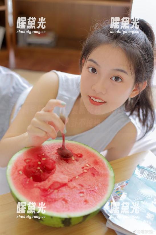 黑料导航 首页回复新花样,黑料导航教你八卦不掉线