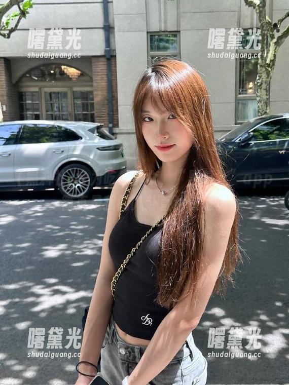 身为吃瓜群众，“黑料社”app简直是我的八卦直达快递。