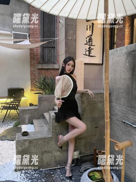 最新黑料社app，难道这些瓜真是又甜又脆？心里默默期待中...