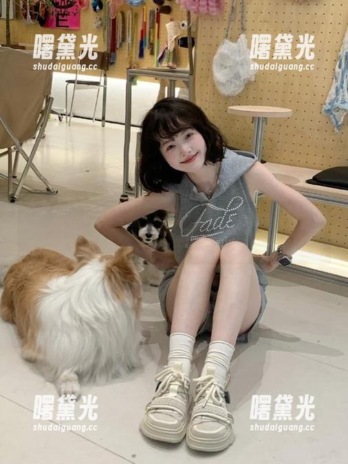 黑料社区 视频看久了会不会变傻?请在黑料社区自行验证!