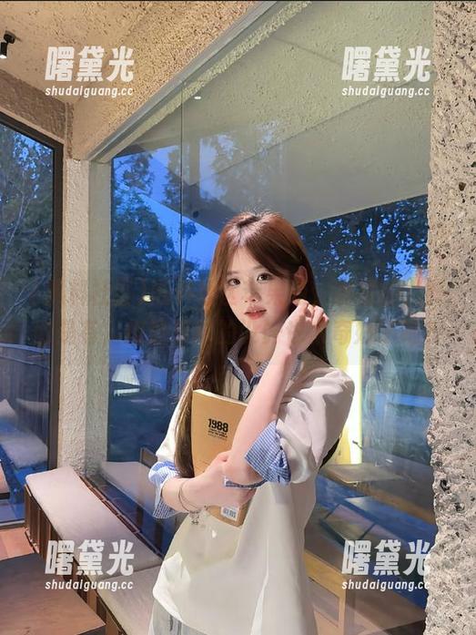 黑料社区 黑料社区苹果版,有趣的八卦倒是有,但这菜单的设计也太奇妙了吧?