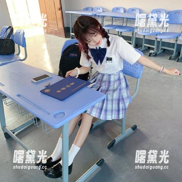 黑料社区 黑料社区在线,随时给你随机“瓜炸弹”,没有安静这回事儿。