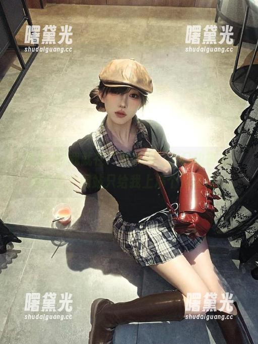 黑料网 我就在“黑料网”入口边等着,真怕这个网站只给我上演个开场白。