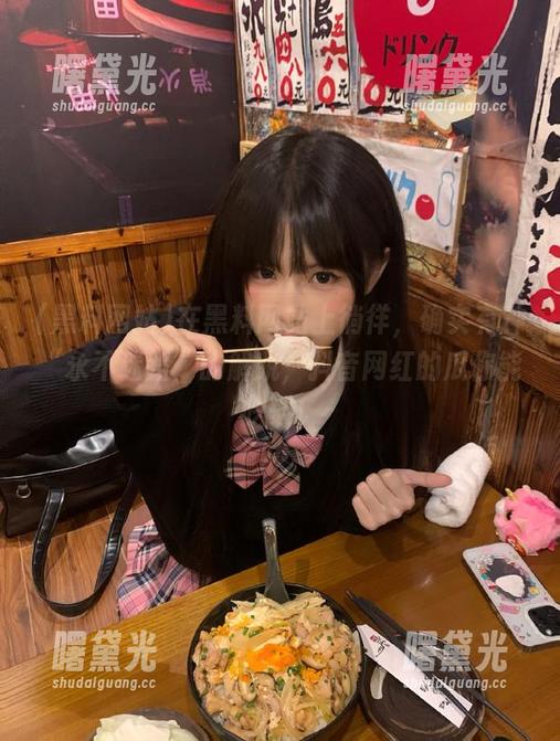 黑料网站 在黑料网站上徜徉,确实有种“永不迷路”的解脱,抖音网红的瓜你能吃到!